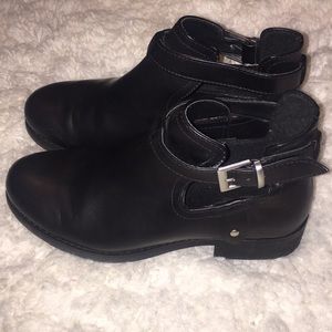 Black leather low top boots